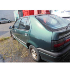 Feu arriere principal gauche (feux) RENAULT R19 Photo n°10