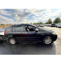 Feu arriere principal droit (feux) MAZDA 5 1 Photo n°9