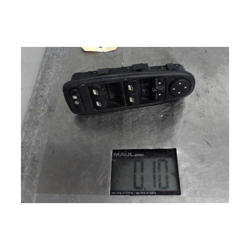 Interrupteur de leve vitre avant gauche CITROEN C4 PICASSO 1