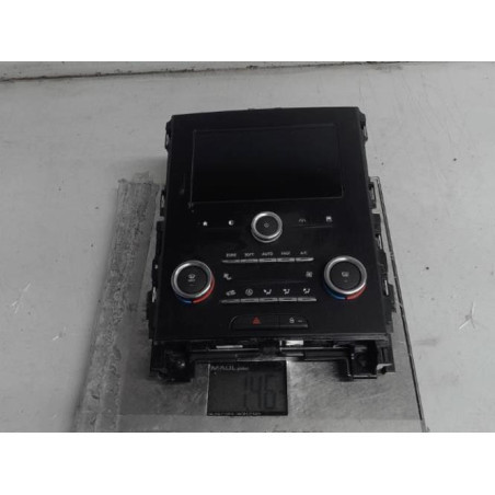 Ecran GPS RENAULT MEGANE 4 Photo n°1