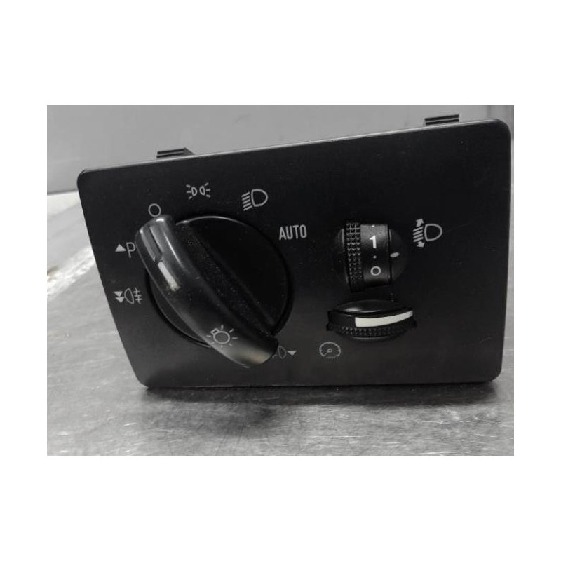 Commande de phare FORD FOCUS 2