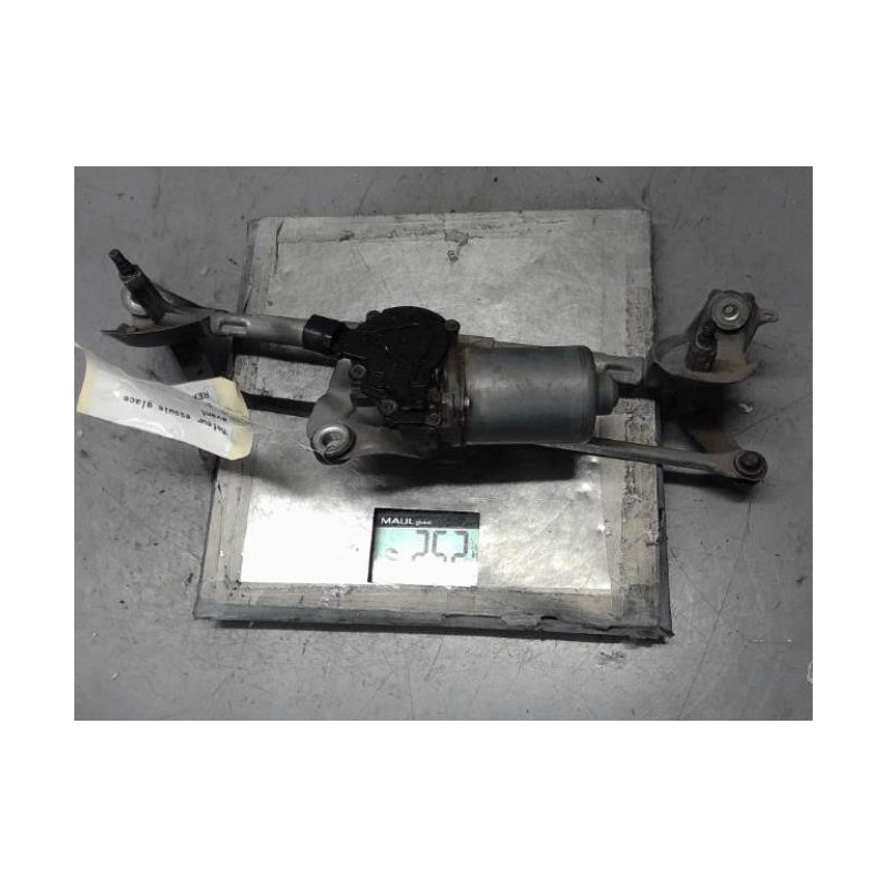 Moteur essuie glace avant TOYOTA YARIS 1