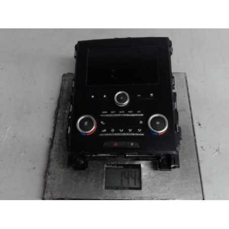 Ecran GPS RENAULT MEGANE 4 Photo n°1