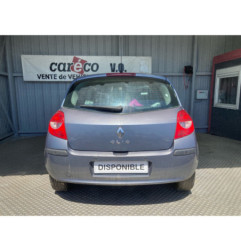 Cache moteur  RENAULT CLIO 3 Photo n°8