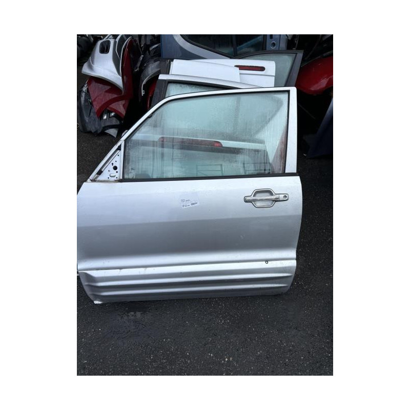 Porte avant gauche MITSUBISHI PAJERO 3