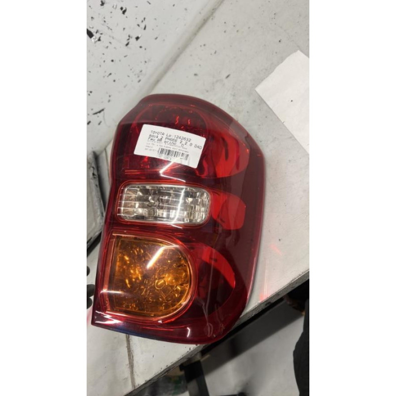 Feu arriere principal droit (feux) TOYOTA RAV4 2