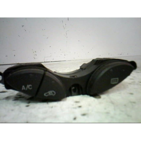 Commande degivrage lunette arriere FORD FOCUS 1 Photo n°1
