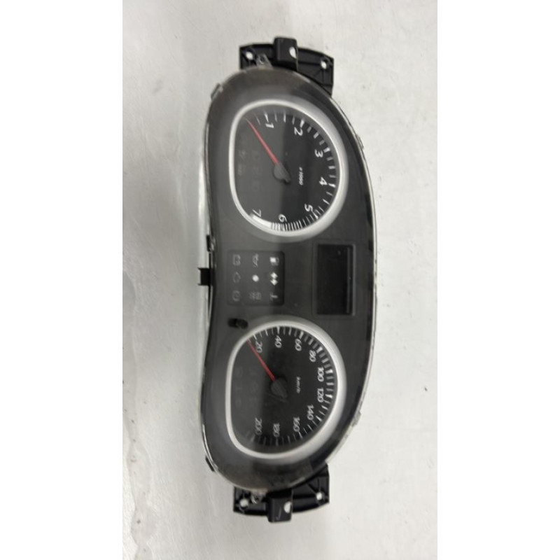 Compteur DACIA DUSTER 1