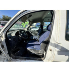 Calandre PEUGEOT PARTNER 1 Photo n°12