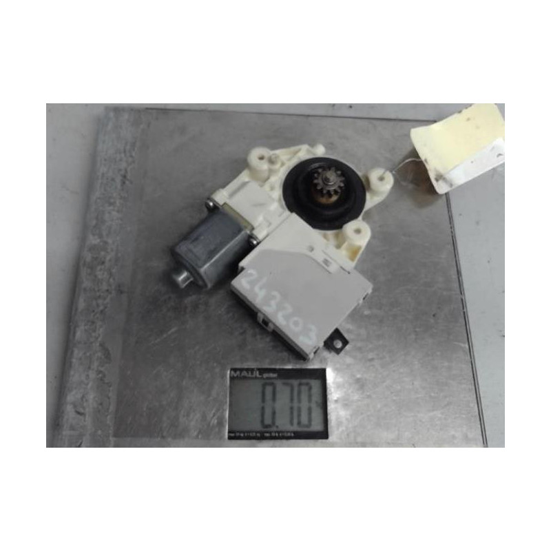 Moteur leve vitre avant droit FORD FOCUS 2
