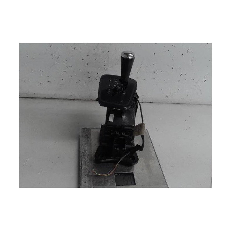 Levier de vitesses PEUGEOT 5008 1