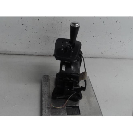 Levier de vitesses PEUGEOT 5008 1 Photo n°1