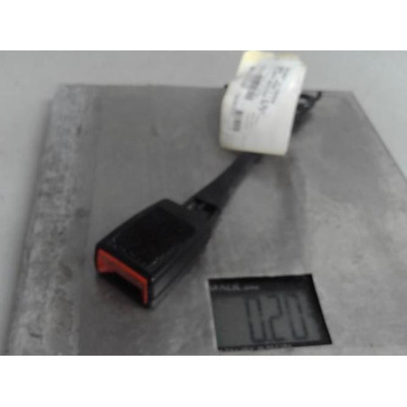 Attache ceinture avant droit PEUGEOT 5008 1 Photo n°1