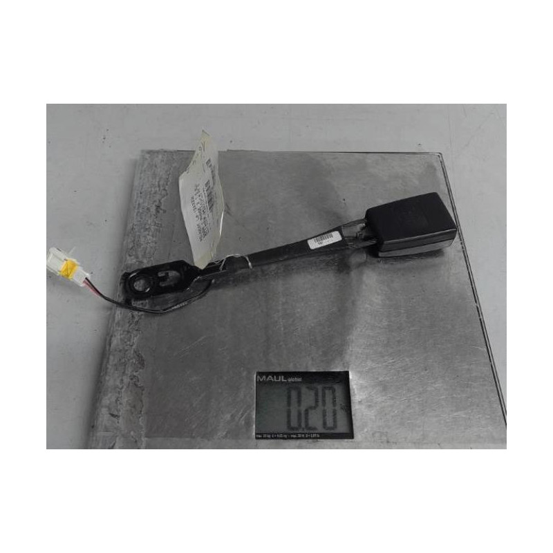 Attache ceinture avant gauche PEUGEOT 5008 1