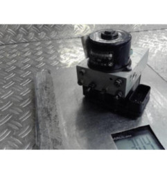 Bloc ABS (freins anti-blocage) BMW SERIE 3 E46 Photo n°4