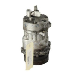 Compresseur clim VOLKSWAGEN GOLF 4 Photo n°3