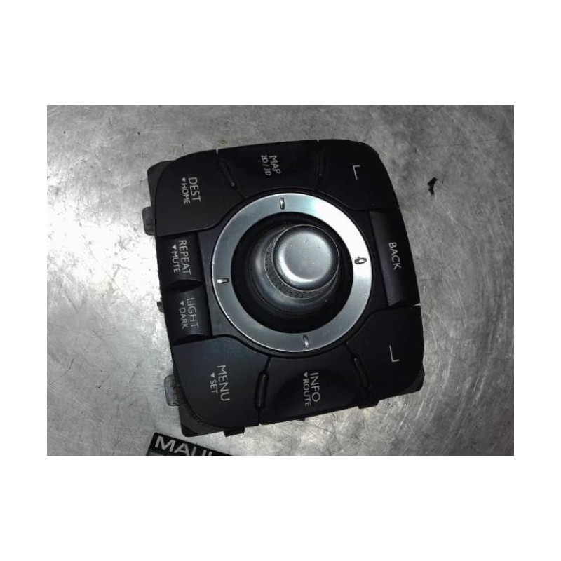 Commande GPS RENAULT SCENIC 3