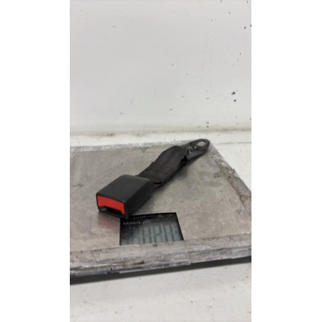 Attache ceinture centrale avant CITROEN BERLINGO 2