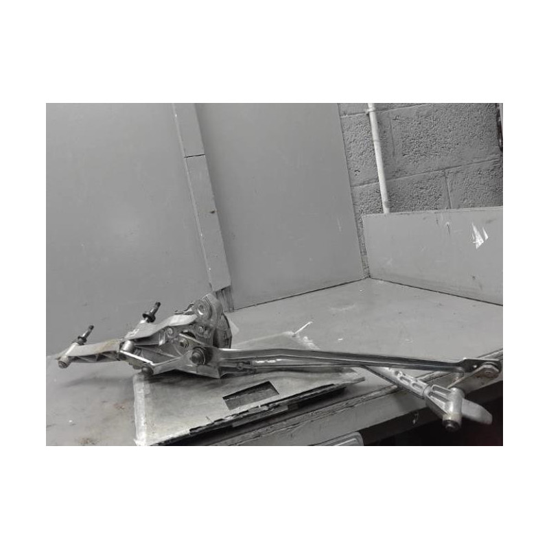 Moteur essuie glace avant MERCEDES CLASSE C 204