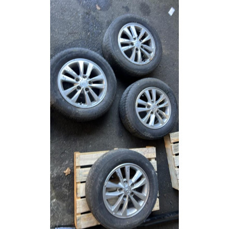 Jante HYUNDAI I 30 3 Photo n°1