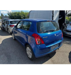 Malle/Hayon arriere SUZUKI SWIFT 3 Photo n°7