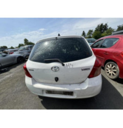 Capot TOYOTA YARIS 2 Photo n°17
