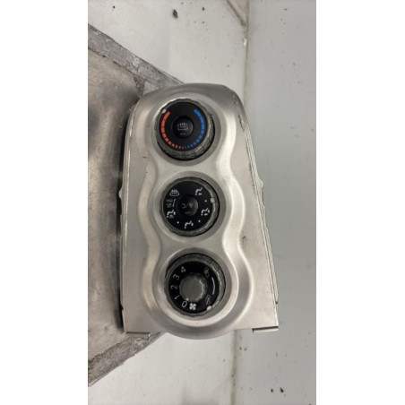 Commande chauffage TOYOTA YARIS 2 Photo n°1