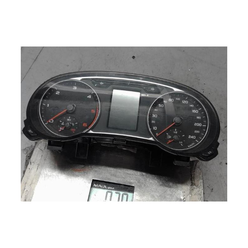 Compteur AUDI A1 1