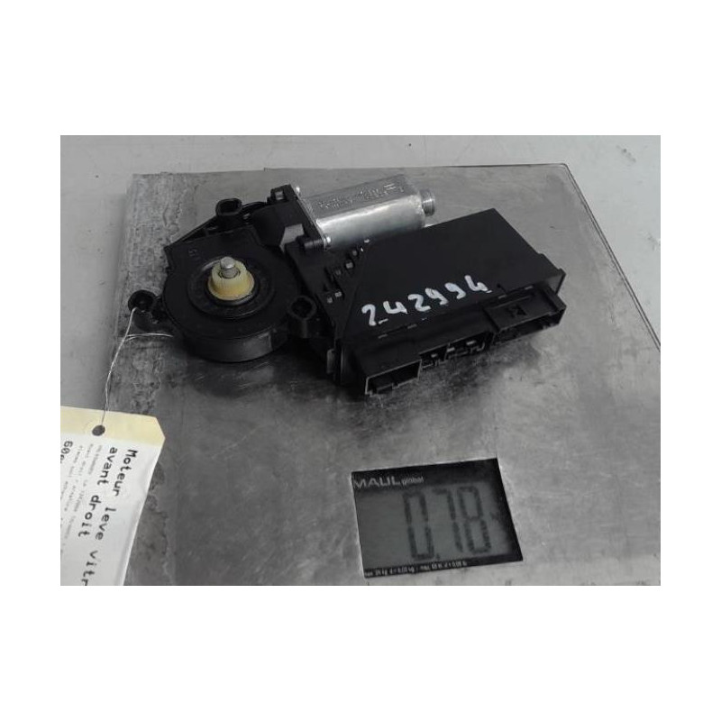 Moteur leve vitre avant droit VOLKSWAGEN TOUAREG 1
