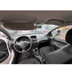 Compresseur clim PEUGEOT 206+ Photo n°17