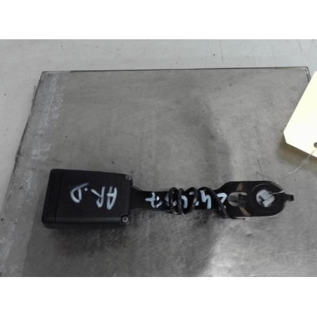 Attache ceinture arriere droit PEUGEOT 208 1