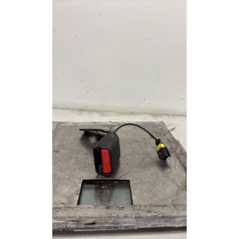 Attache ceinture arriere gauche CITROEN C4 2