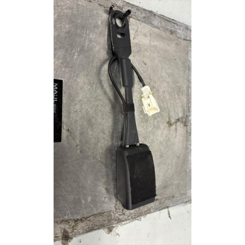 Attache ceinture avant droit CITROEN C4 2