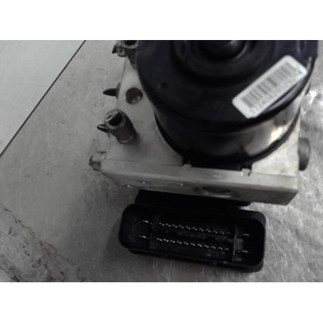 Bloc ABS (freins anti-blocage) TOYOTA YARIS 2