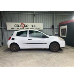Capot RENAULT CLIO 3 Photo n°4
