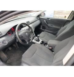 Pare choc arriere VOLKSWAGEN PASSAT 5 Photo n°6