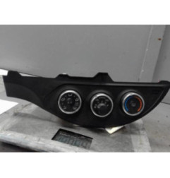 Commande chauffage TOYOTA YARIS 3 Photo n°1
