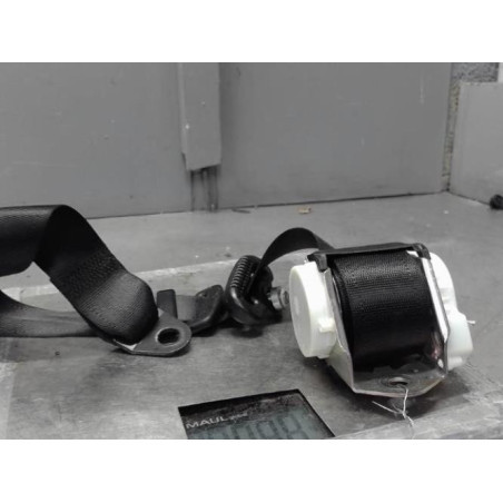 Ceinture arriere droit LANCIA DELTA 3 Photo n°1