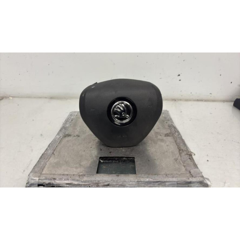 Air bag conducteur SKODA SUPERB 3