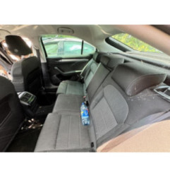 Attache ceinture avant gauche SKODA SUPERB 3 Photo n°17