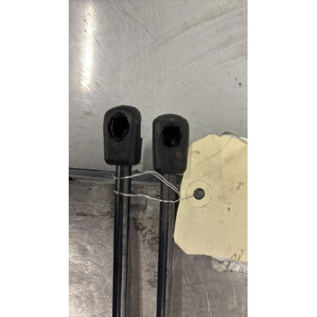 Verin de capot SKODA SUPERB 3