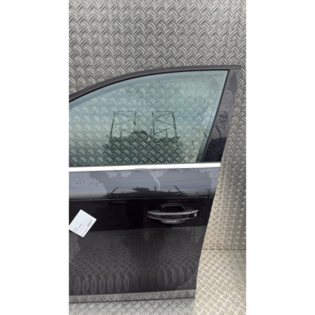 Porte avant gauche AUDI A4 3 Photo n°1