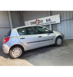 Capot RENAULT CLIO 3 Photo n°13