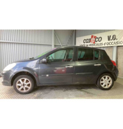 Capot RENAULT CLIO 3 Photo n°4