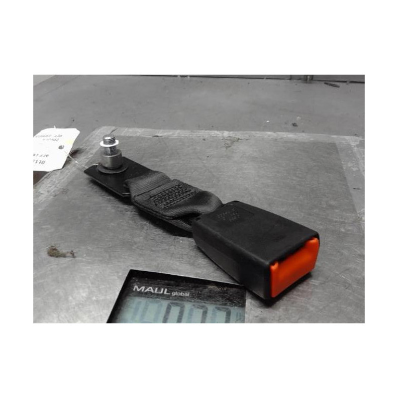 Attache ceinture arriere droit LANCIA DELTA 3