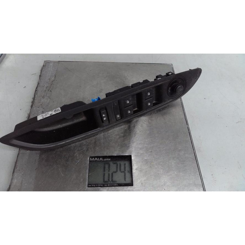 Interrupteur de leve vitre avant gauche OPEL MOKKA 1