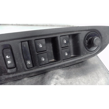 Interrupteur de leve vitre avant gauche OPEL MOKKA 1