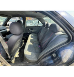 Calandre PEUGEOT 406 Photo n°8