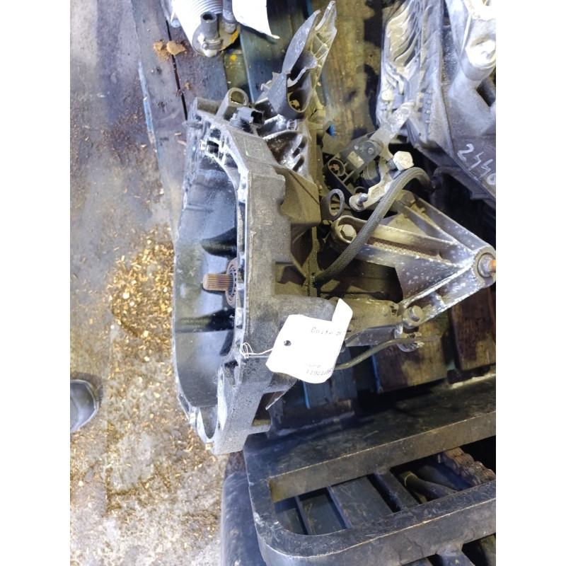 Boite de vitesses RENAULT CLIO 3 Photo n°1