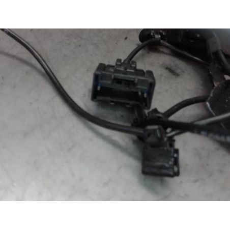 Attache ceinture avant gauche CITROEN BERLINGO 2